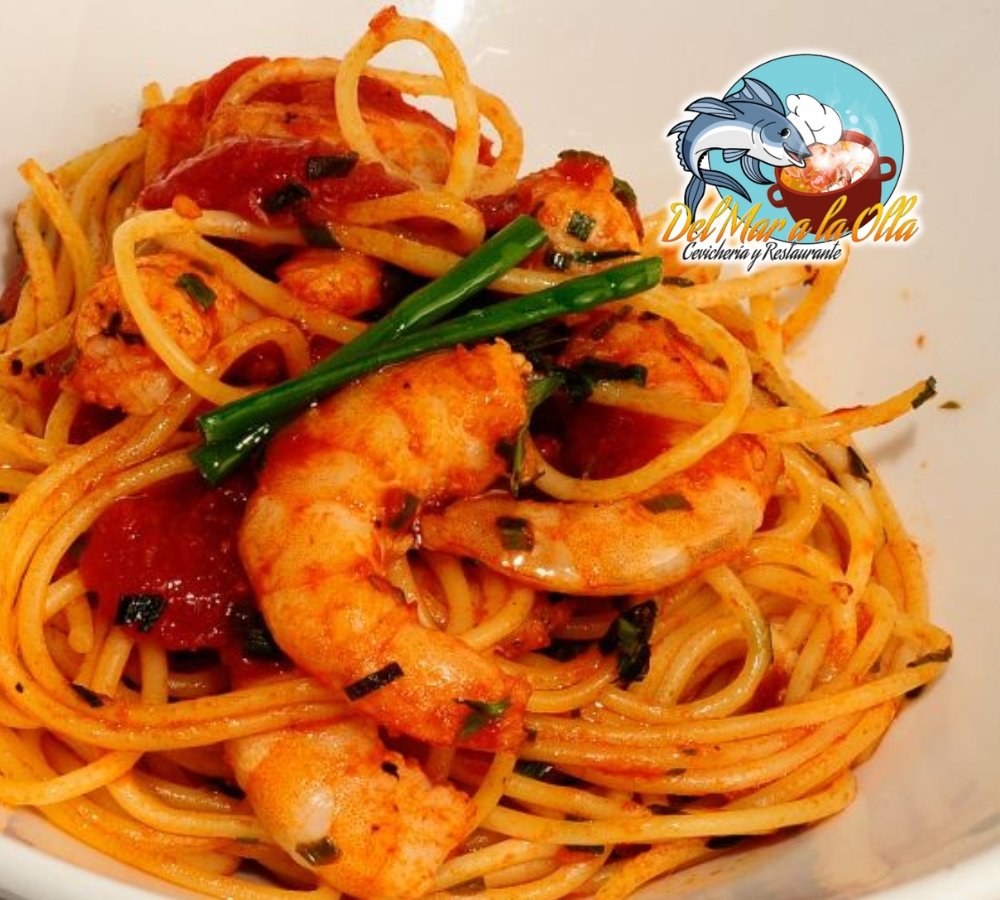 Tallarin con Salsa de Langostino